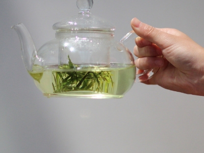 喝茶的好處和壞處分別是什么，長(zhǎng)期喝茶有什么危害？