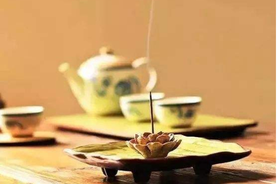 綠茶碧螺春怎么泡簡(jiǎn)易步驟，沖泡碧螺春的十二步驟口訣