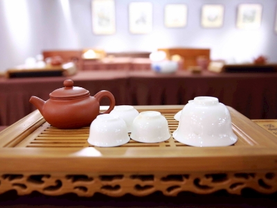 千萬(wàn)別做兼職茶藝師，女人學(xué)茶藝好嗎？