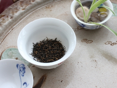 喝茶的好處和壞處分別是什么，長(zhǎng)期喝茶有什么危害？