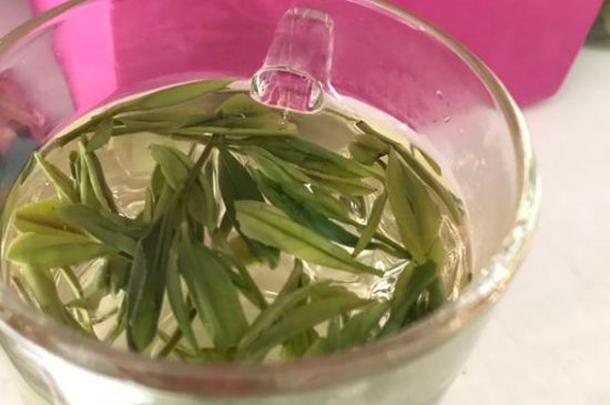 正常下一斤茶葉能喝多久，一個人一般一個月喝多少茶葉