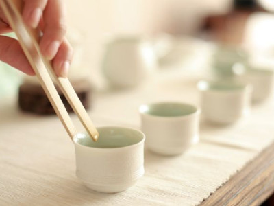 鐵觀音的泡法，水溫100°C最佳第一泡不能喝