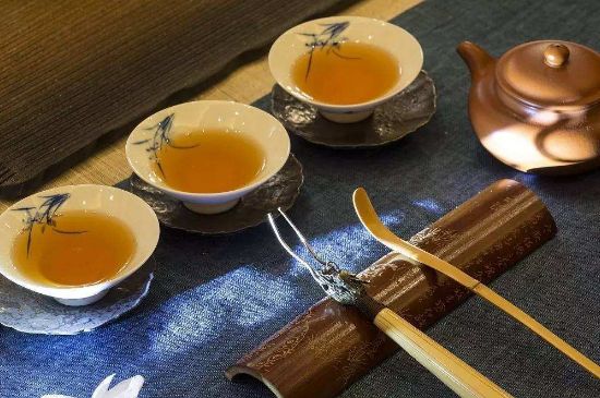 哪些茶適合泡功夫茶，功夫茶應(yīng)該配什么茶葉