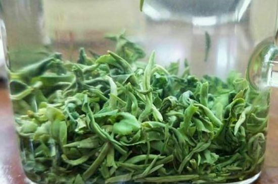 什么茶葉容易放香精，香精茶有什么危害？