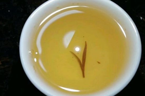 好壞金駿眉圖片對(duì)比，怎么挑選金駿眉茶葉