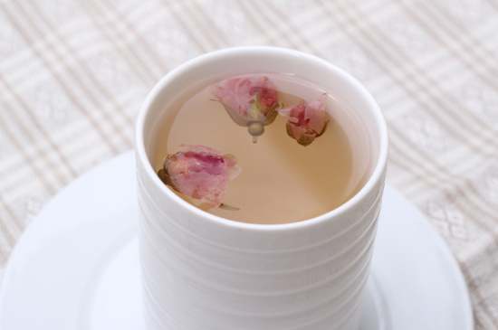 怎么判斷玫瑰花茶好不好，玫瑰花茶怎么樣鑒別