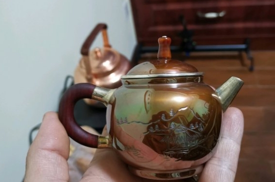 常見(jiàn)的七大材質(zhì)的茶具優(yōu)缺點(diǎn)，用什么材質(zhì)的茶具泡茶最好？