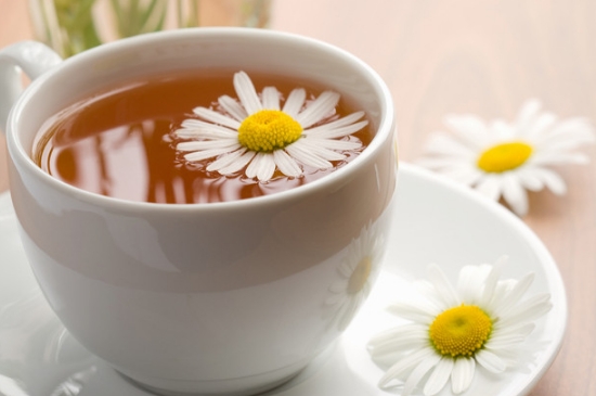 經(jīng)常菊花泡水好嗎，喝菊花茶有什么好處？