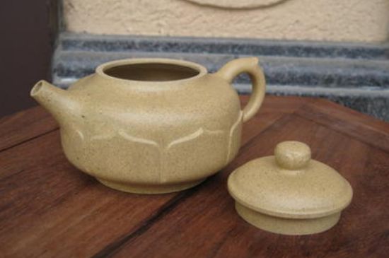 本山綠泥怎么分辨真假，真正的本山綠泥紫砂壺怎么鑒別？
