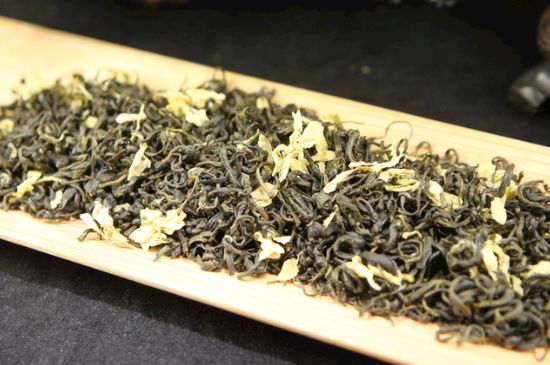 炒花飄雪是什么茶，花茶炒花是什么意思