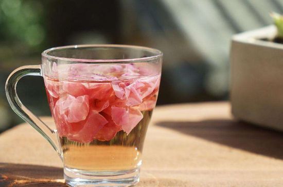 玫瑰花茶和什么搭配好，玫瑰花茶的搭配大全！