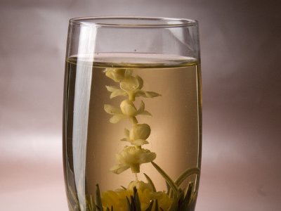 女孩喝茉莉茶的好處，茉莉花茶女生喝好嗎？