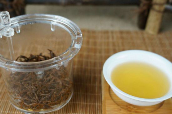 300塊錢的金駿眉能喝嗎，兩三百多金駿眉和一千多區(qū)別