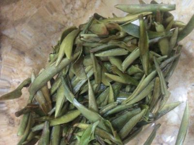 大紅袍好還是白茶好，福鼎白茶和大紅袍哪個貴？