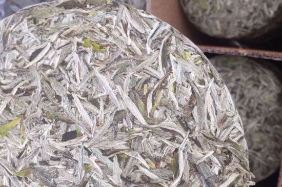 7年壽眉和2年白牡丹哪個(gè)好，老白茶壽眉與白牡丹的口感區(qū)別