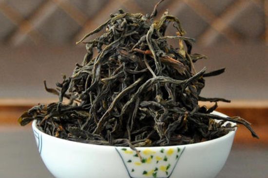 蜜蘭香和鴨屎香區(qū)別，鳳凰單樅鴨屎香vs蜜蘭香圖片對比