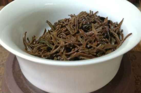 正山小種適合女人喝嗎，女人經(jīng)常喝正山小種茶好嗎