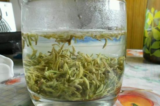 碧螺春為什么泡水渾濁，碧螺春茶葉泡水感覺很臟是混濁的