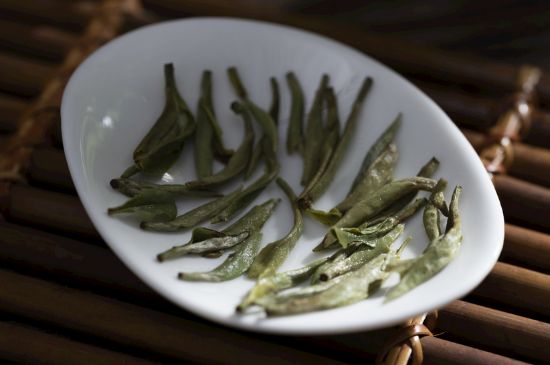 新白毫銀針和老白毫銀針的區(qū)別，新老白毫銀針的品質(zhì)特征