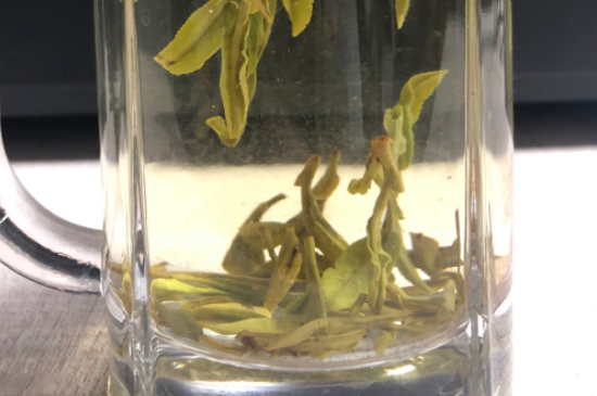 西湖龍井茶頭采和二采區(qū)別，明前龍井一采和二采什么味道？